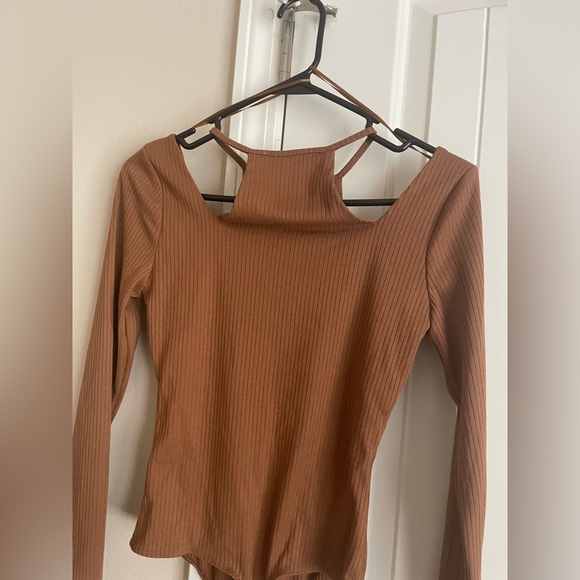 NEW -  ASTR The Label Brown Halter Neck Long Sleeve Cutout Bodysuit Size Small - Picture 8 of 10